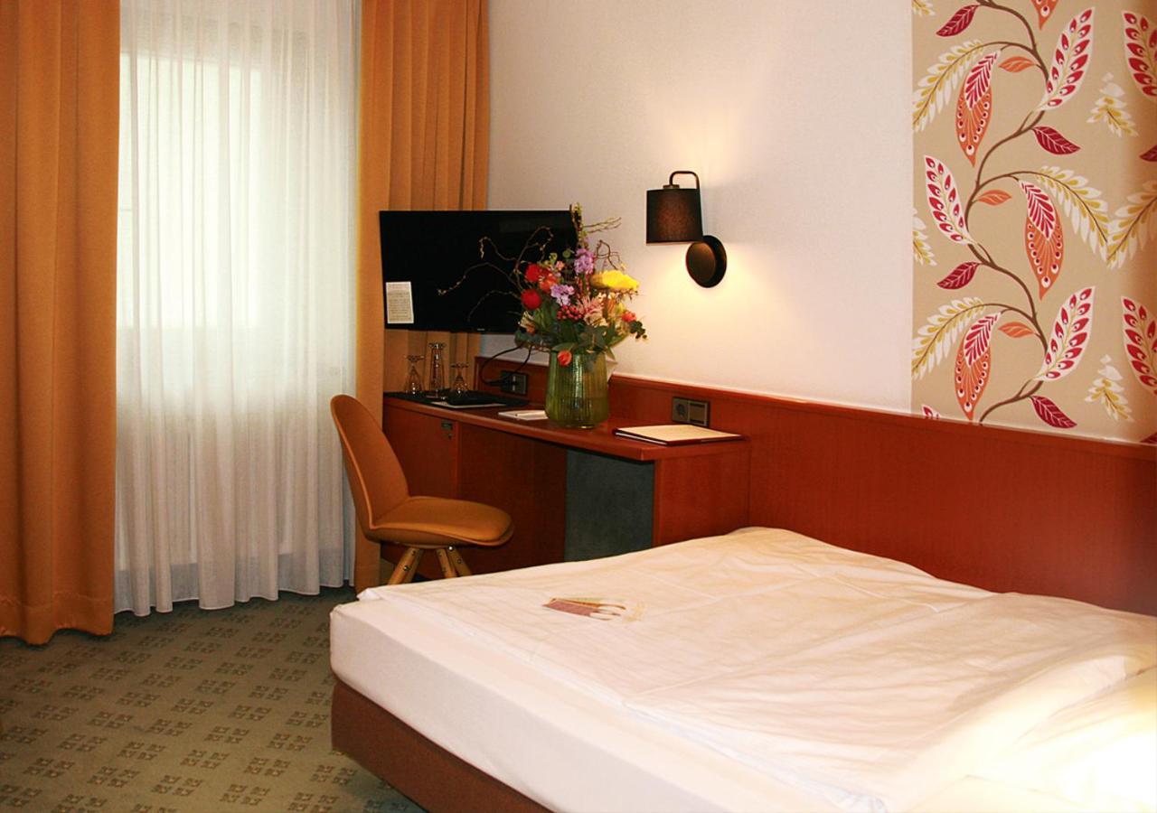 Avia Hotel Ratisbonne Extérieur photo
