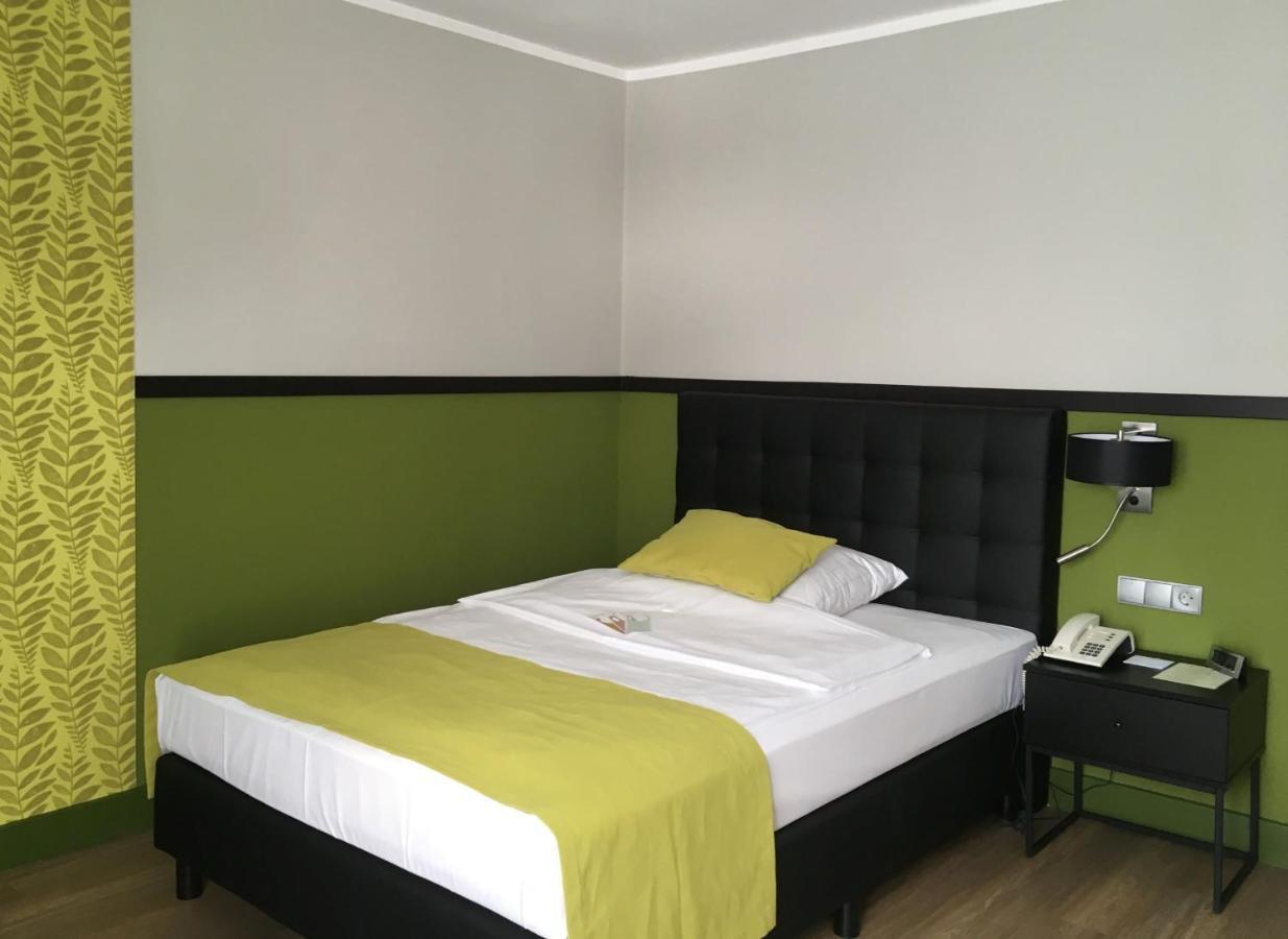 Avia Hotel Ratisbonne Extérieur photo